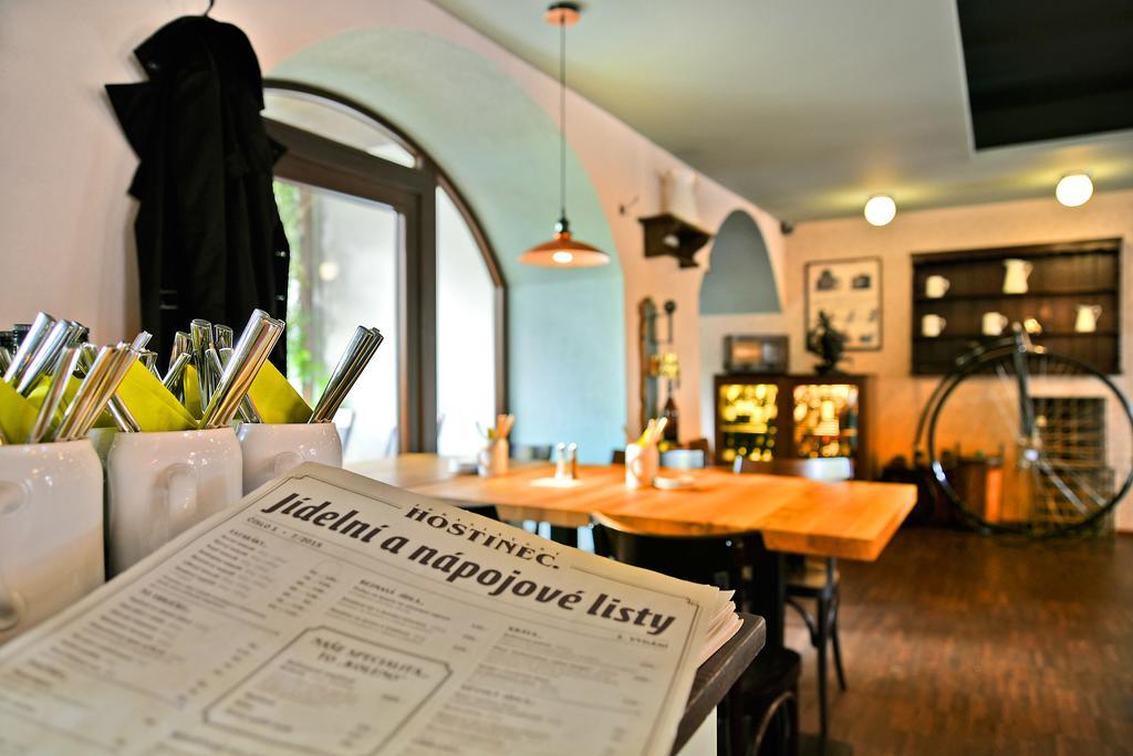 Hotel Restaurant Darwin Prag Eksteriør billede